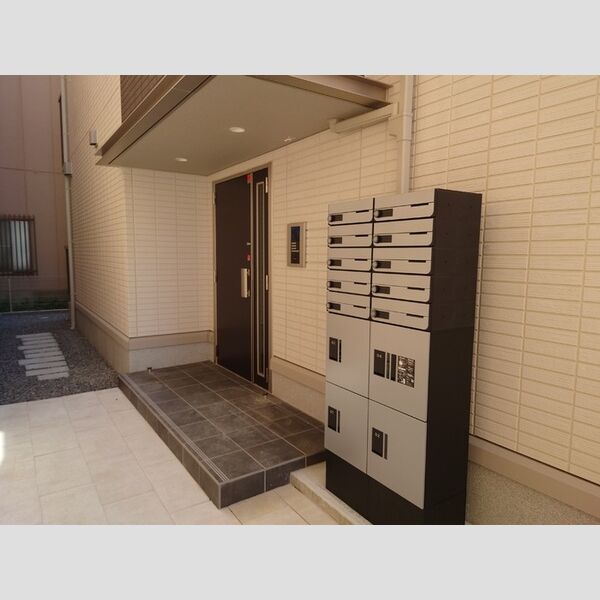 エントランス (オートロック・宅配BOX)