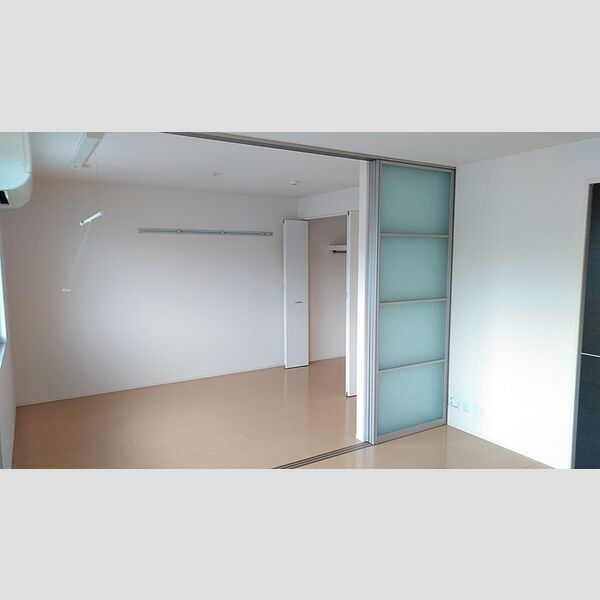 居室・リビング (南洋室)