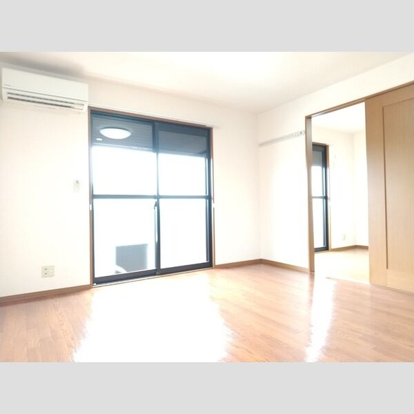 居室・リビング (DK)