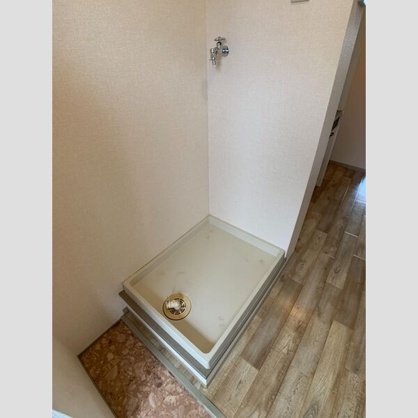 その他 (洗濯機置き場)