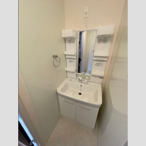 洗面所 (洗髪洗面化粧台)