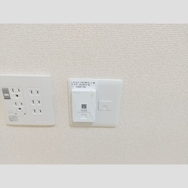 その他 (インターネット無料)