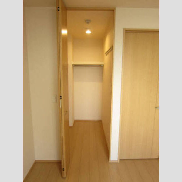 収納 (ウォークインクローゼット)