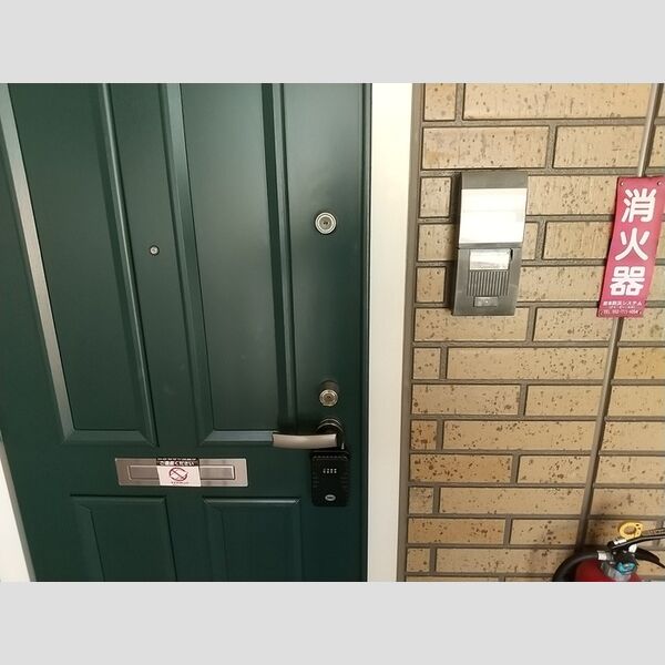 玄関 (ツーロック)