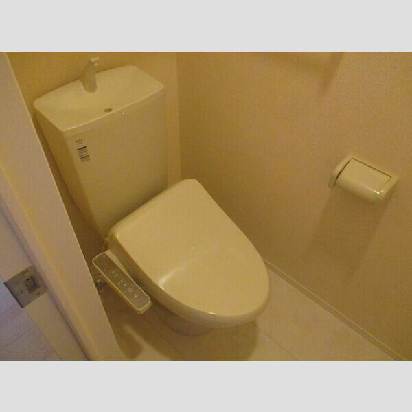 トイレ (WC)
