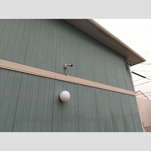 その他設備 (駐車場に防犯カメラ)