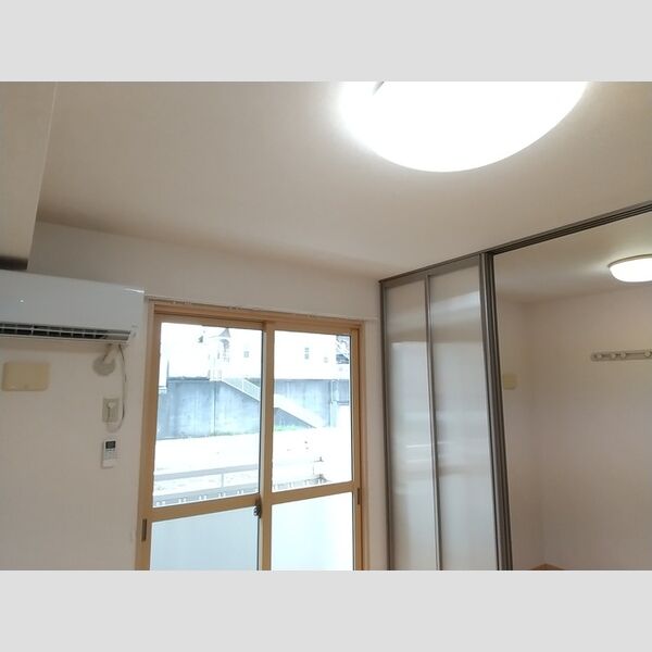 その他設備 (エアコン、照明付き)