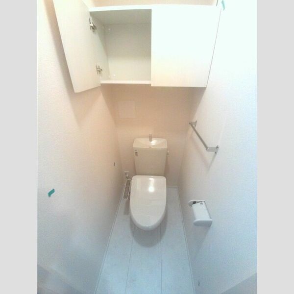 トイレ (WC)