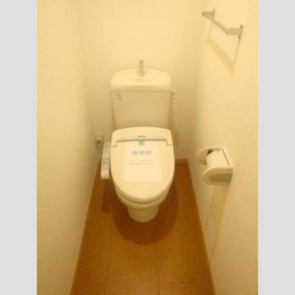 トイレ (トイレ)