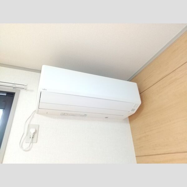その他設備 (エアコン)