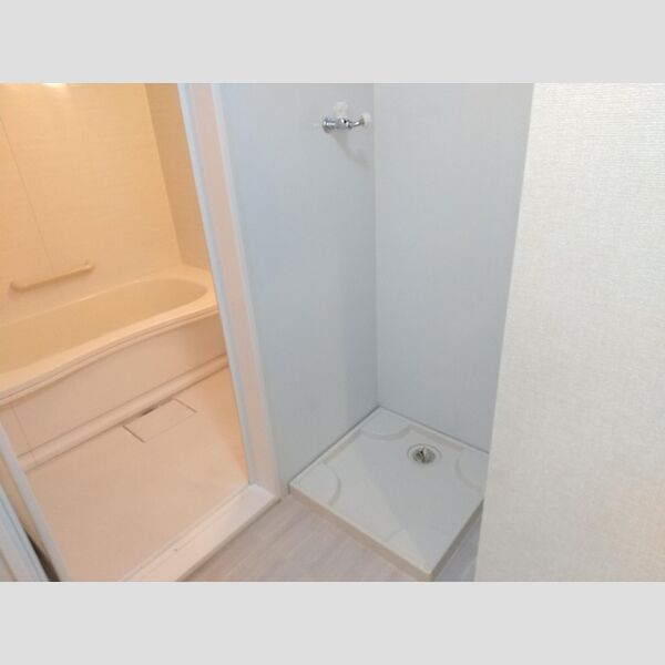 洗面所 (洗濯機置き場)