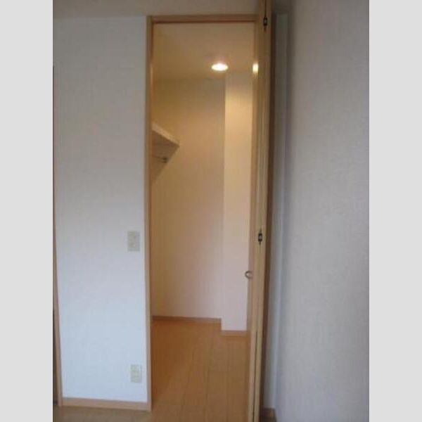 収納 (ウォークインクローゼット)