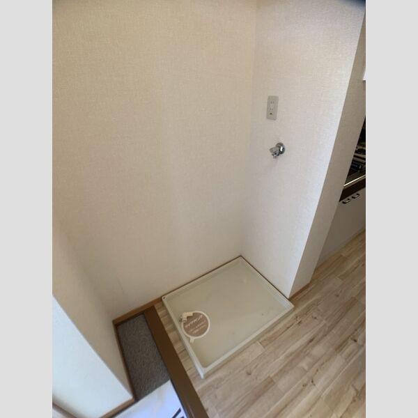 その他 (洗濯機置き場)
