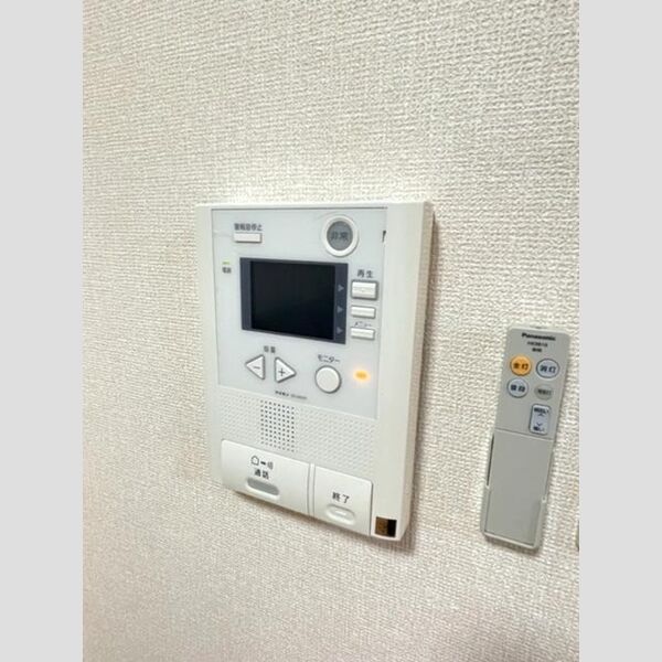 その他設備 (TVモニター)