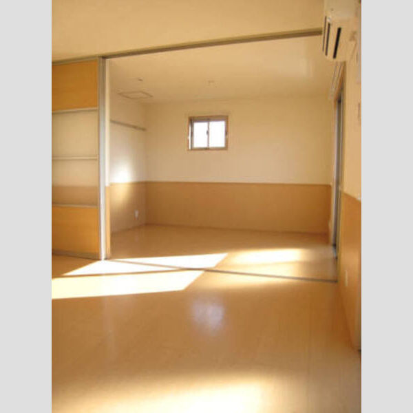 その他 (グランシャリオ前屋敷)