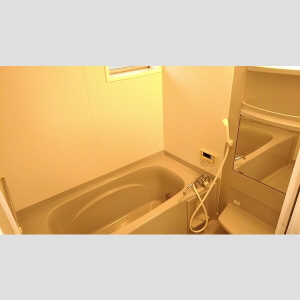 バス (小窓・追焚機能付き一坪バス)