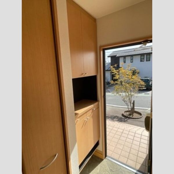 玄関 (玄関)