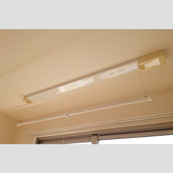 その他 (室内物干し)