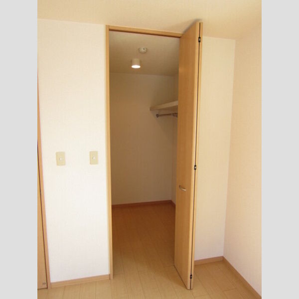 収納 (ウォークインクローゼット)