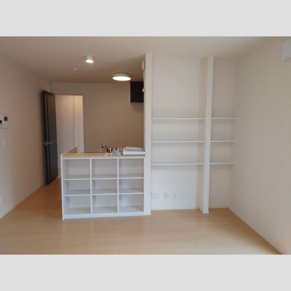 その他 (キッチン背面棚)