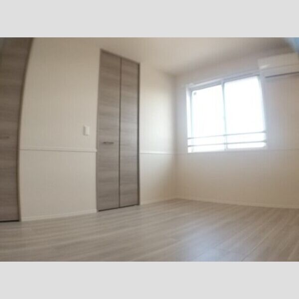 その他 (北東洋室)