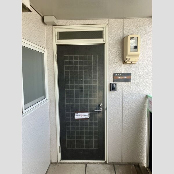 玄関 (玄関ドア)