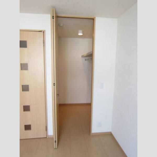 収納 (ウォークインクローゼット)