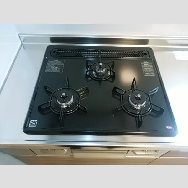 キッチン (3口ガスコンロ)
