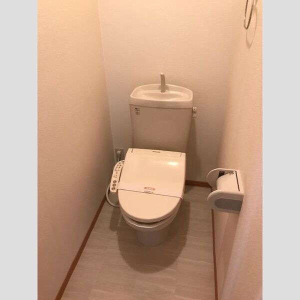 トイレ (温水洗浄便座)