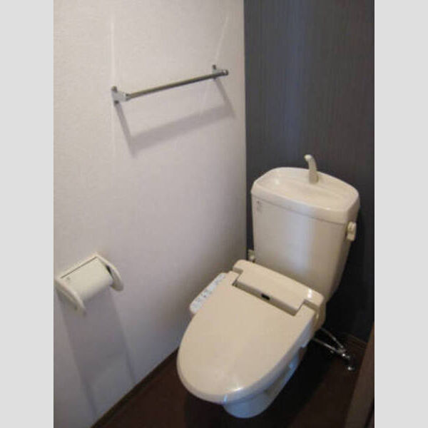 トイレ (B102 温水洗浄便座付トイレ)