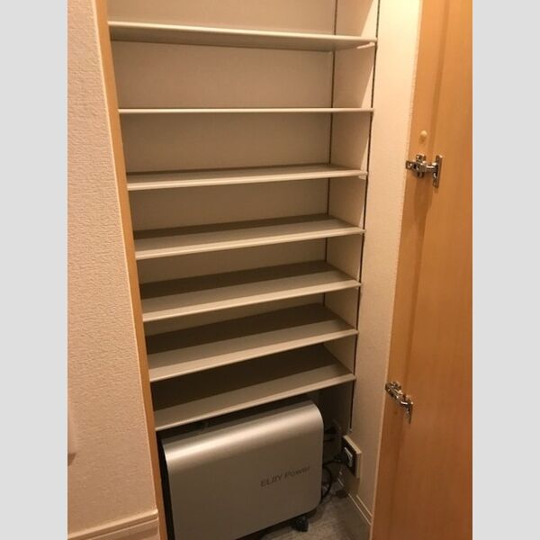収納 (シューズクローク)