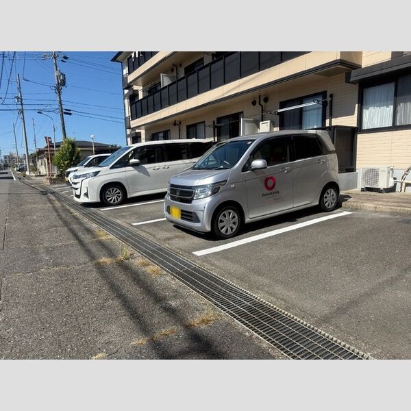 駐車場 (駐車場)