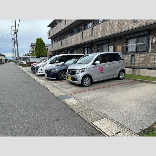 駐車場 (駐車場)