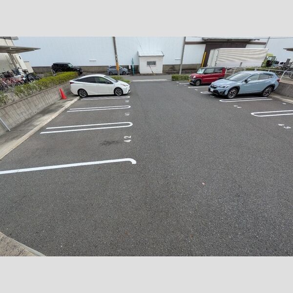 駐車場 (駐車場)
