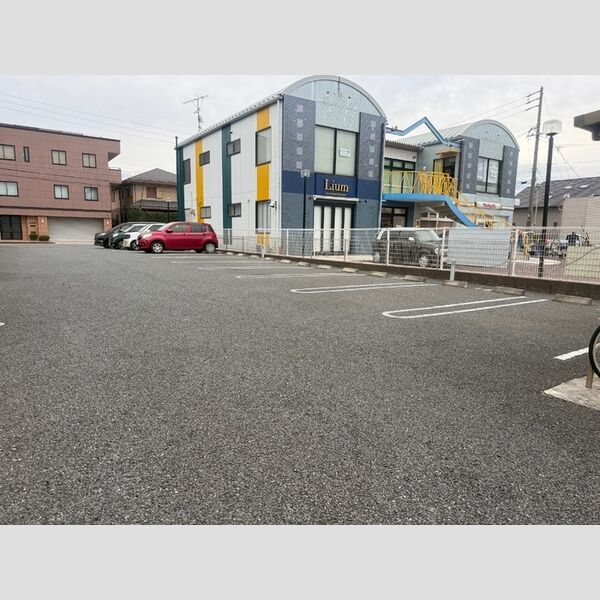 駐車場 (駐車場)