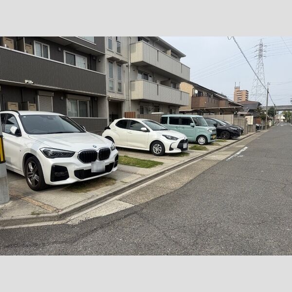 駐車場 (駐車場)