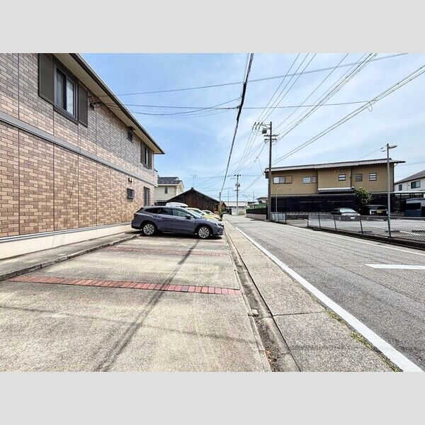 駐車場 (駐車場)