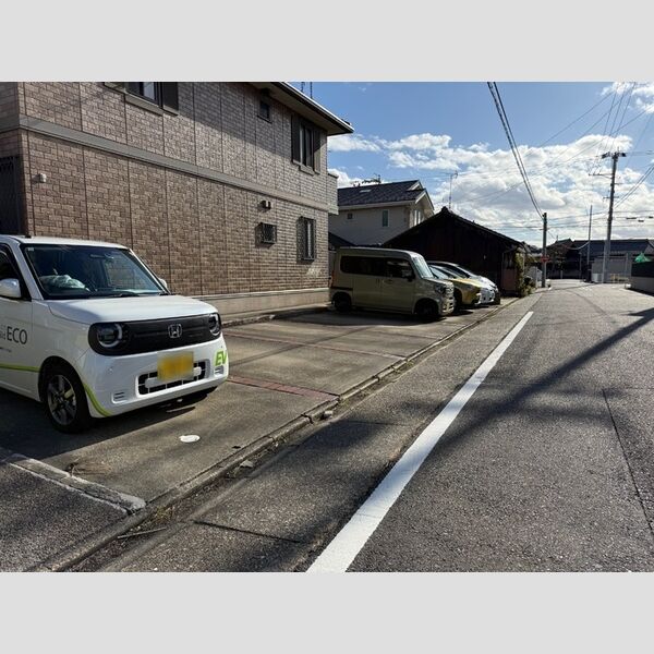 駐車場 (駐車場)