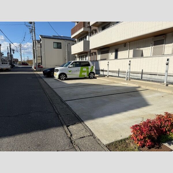 駐車場 (駐車場)