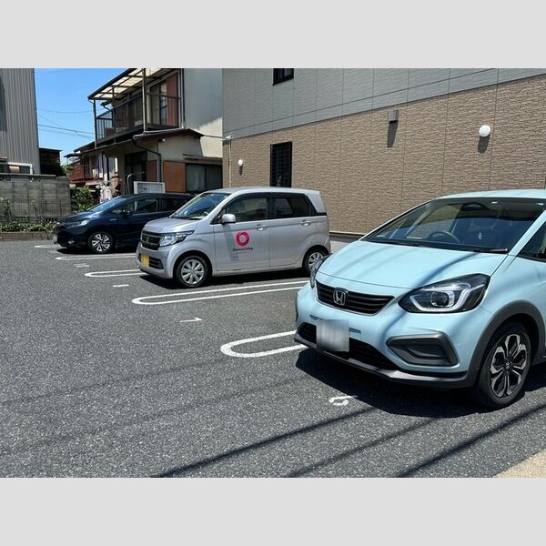 駐車場 (駐車場)