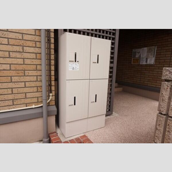 現地周辺 (宅配ボックス)