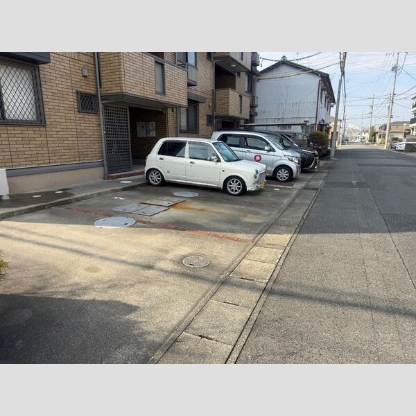 駐車場 (駐車場)