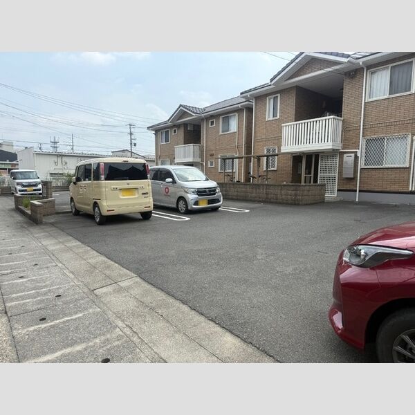 駐車場 (駐車場)