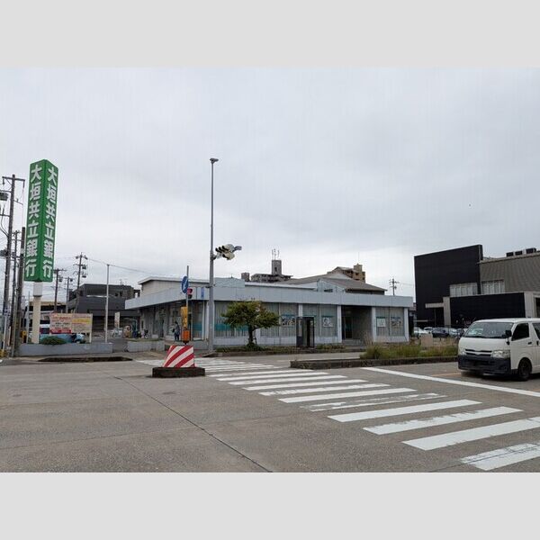 現地周辺 (大垣共立銀行東中島支店)