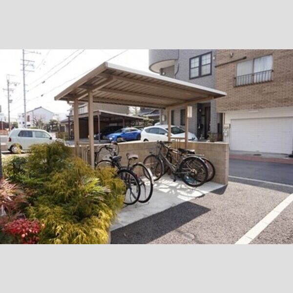 駐車場 (駐輪場)