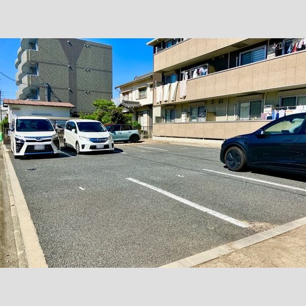 駐車場 (駐輪場)