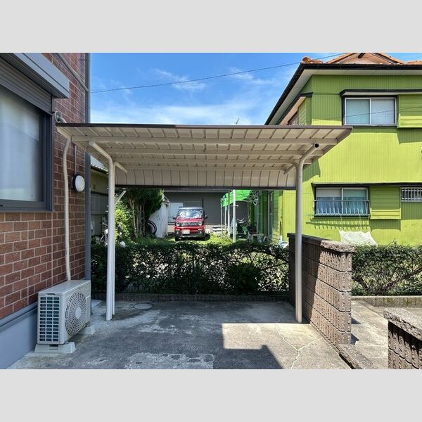 現地周辺 (駐輪場)