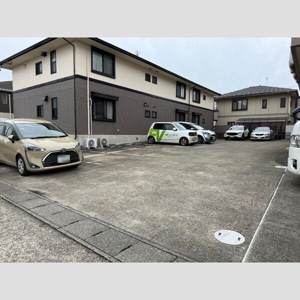 駐車場 (駐車場)