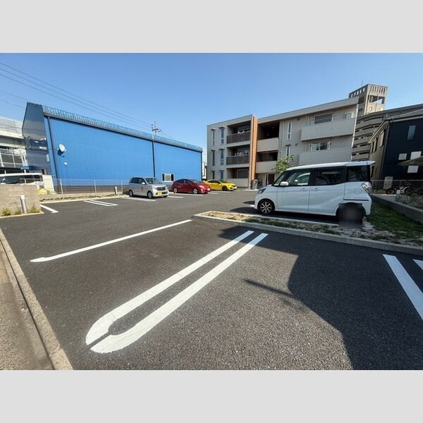 駐車場 (駐車場)