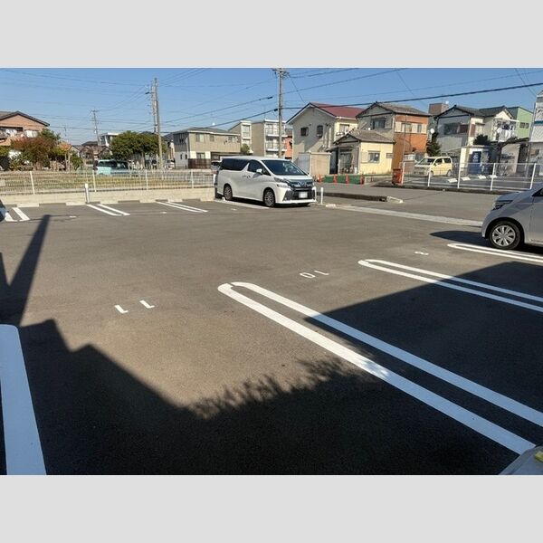 駐車場 (駐車場)